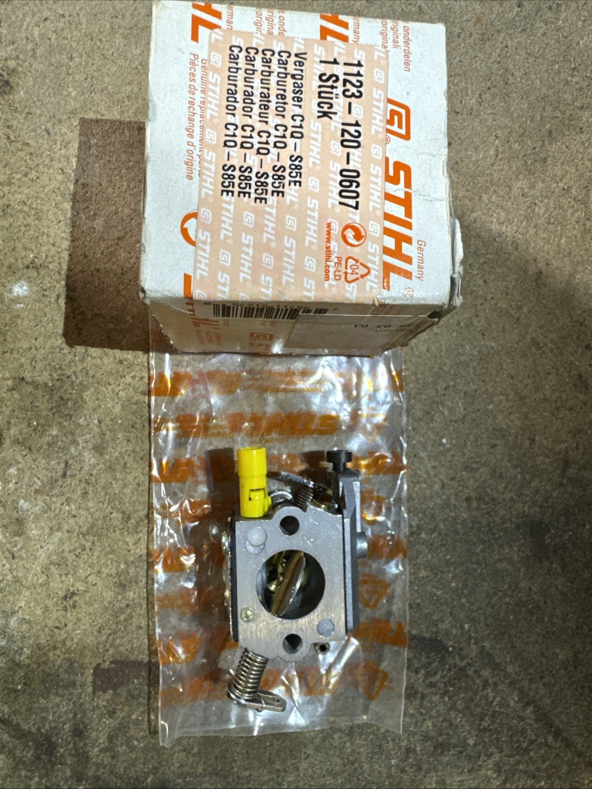 BRAND NEW GENUINE CARB (1123-120-0607)  (Read Description)