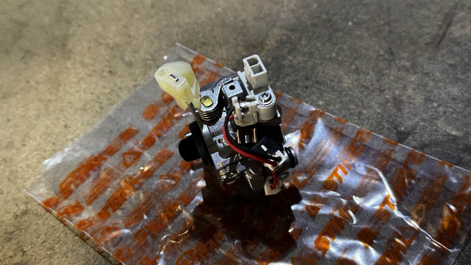 Brand new Genuine STIHL Carb (1141-120-0620)